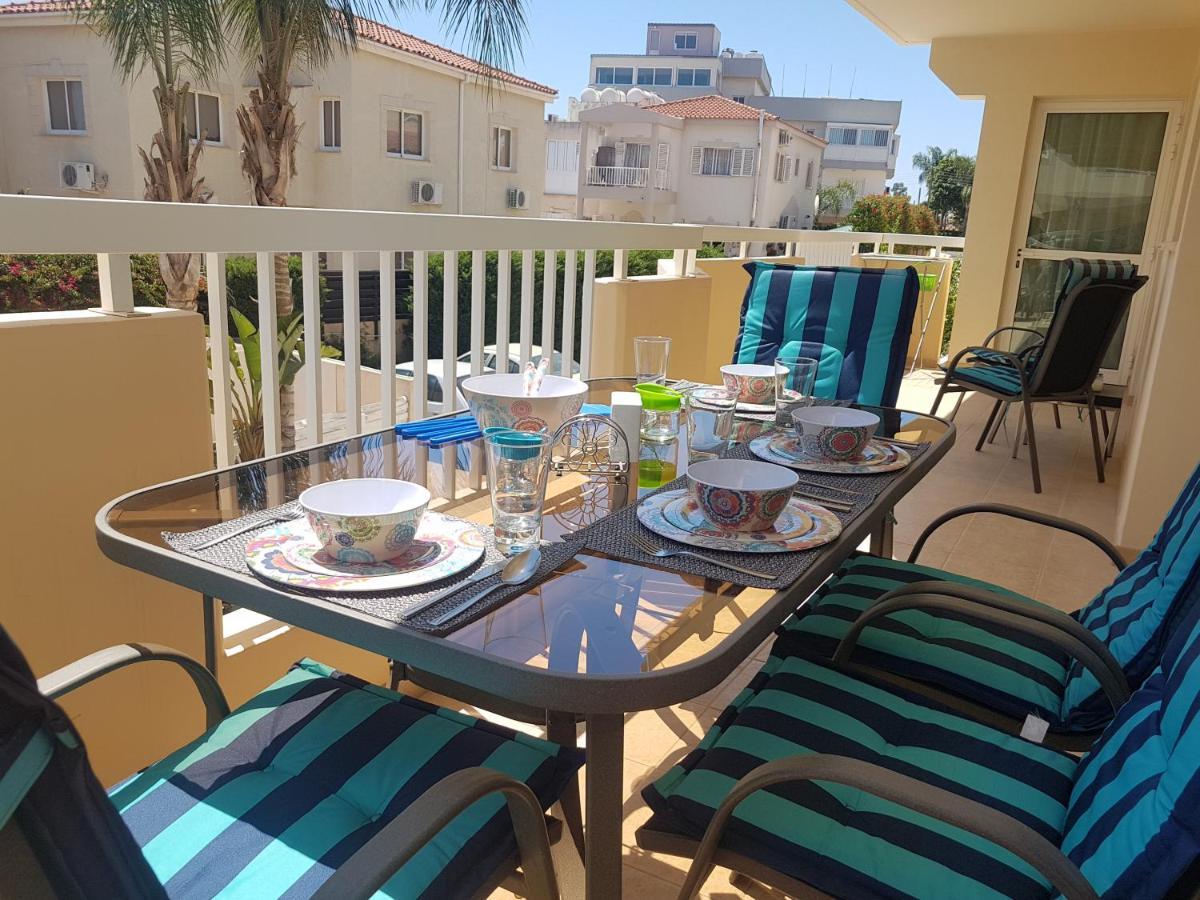 Panorama Village Complex Paralimni Esterno foto